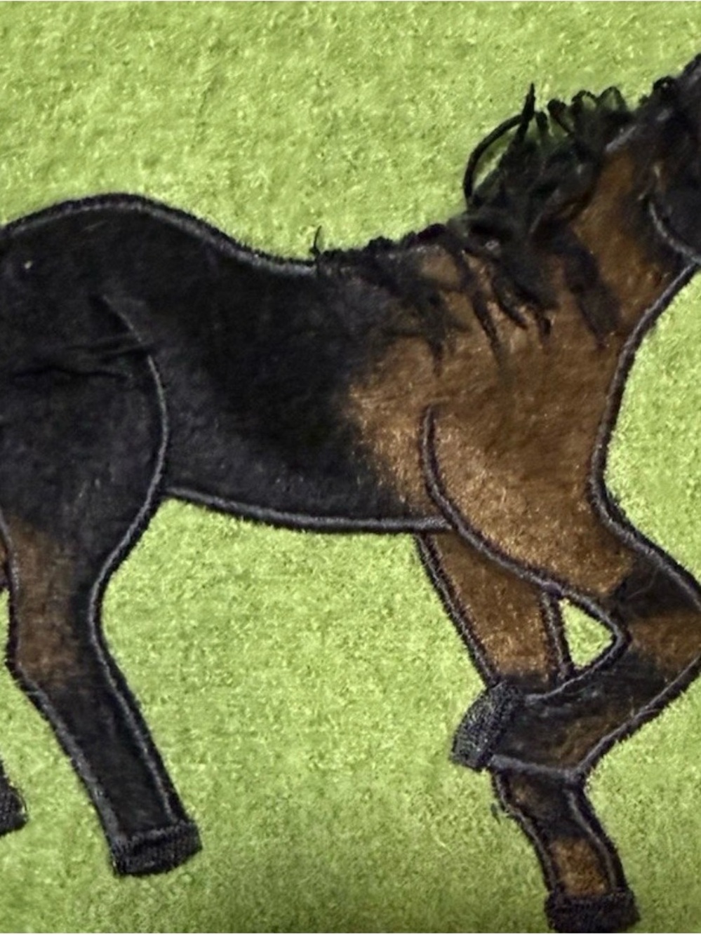 Lisa Int Vintage Green Vest with Black Fur RemovableCollar and Horse Appliqués - Picture 3 of 10